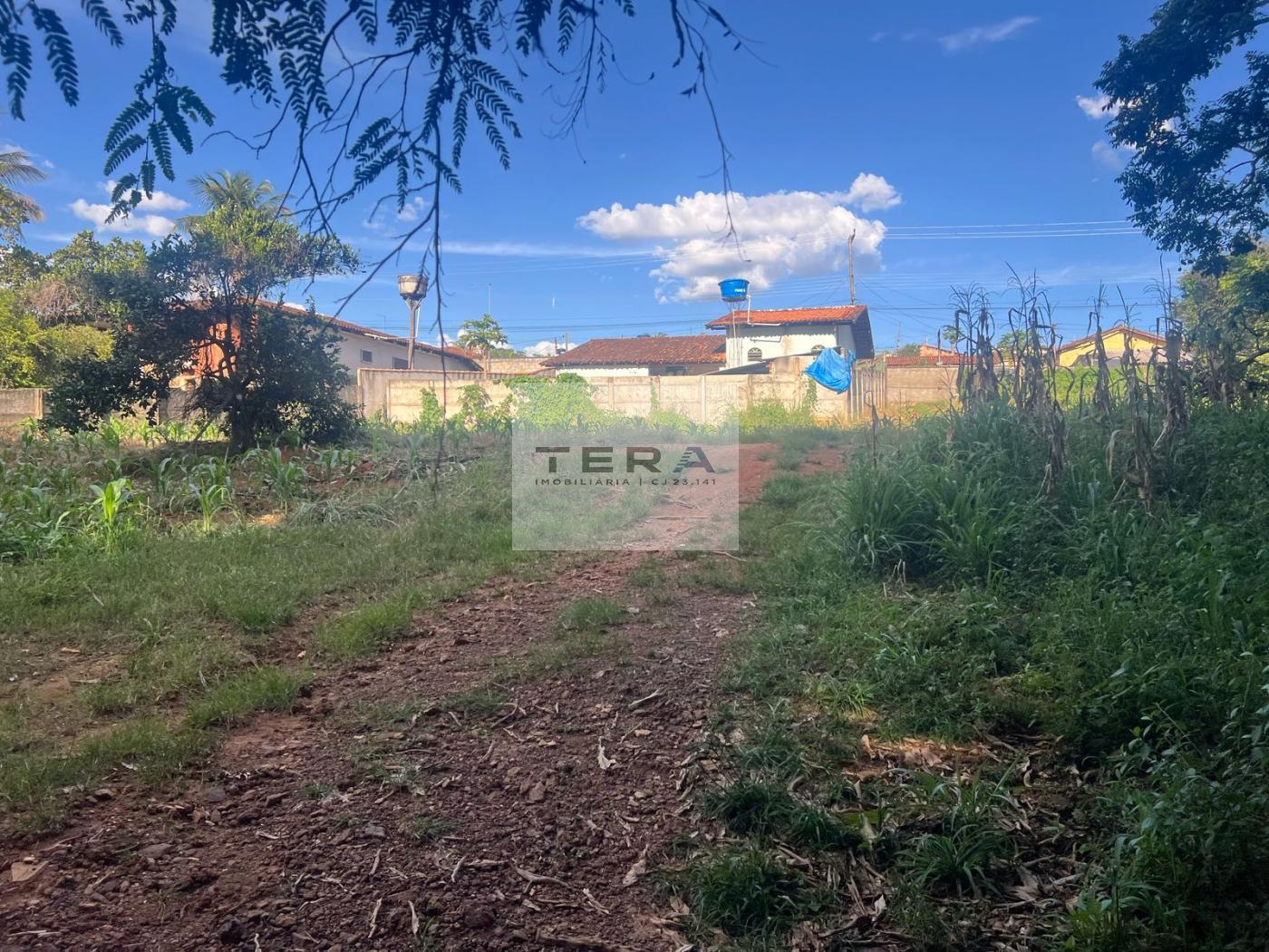 Terreno à venda, 3581m² - Foto 1