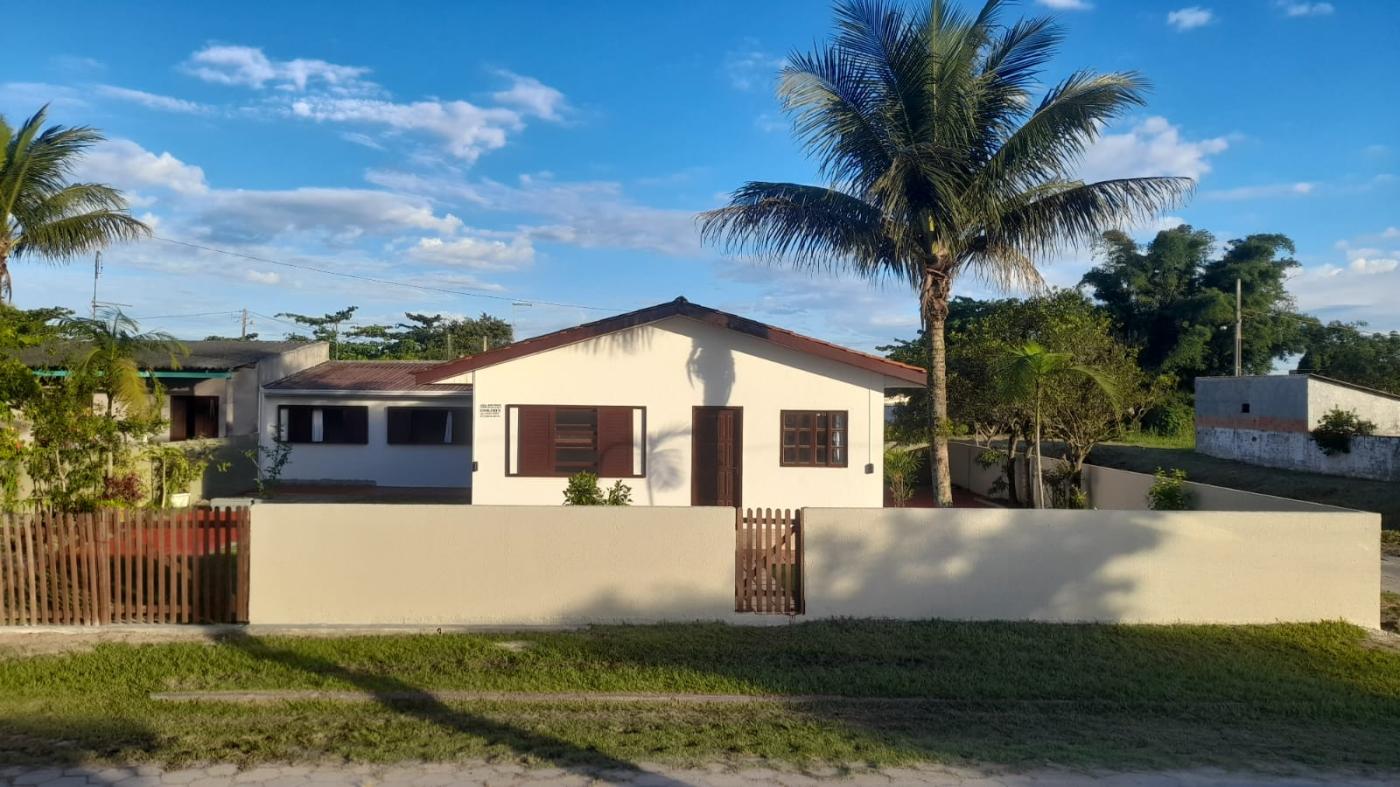 Casa para alugar com 2 quartos, 140m² - Foto 1