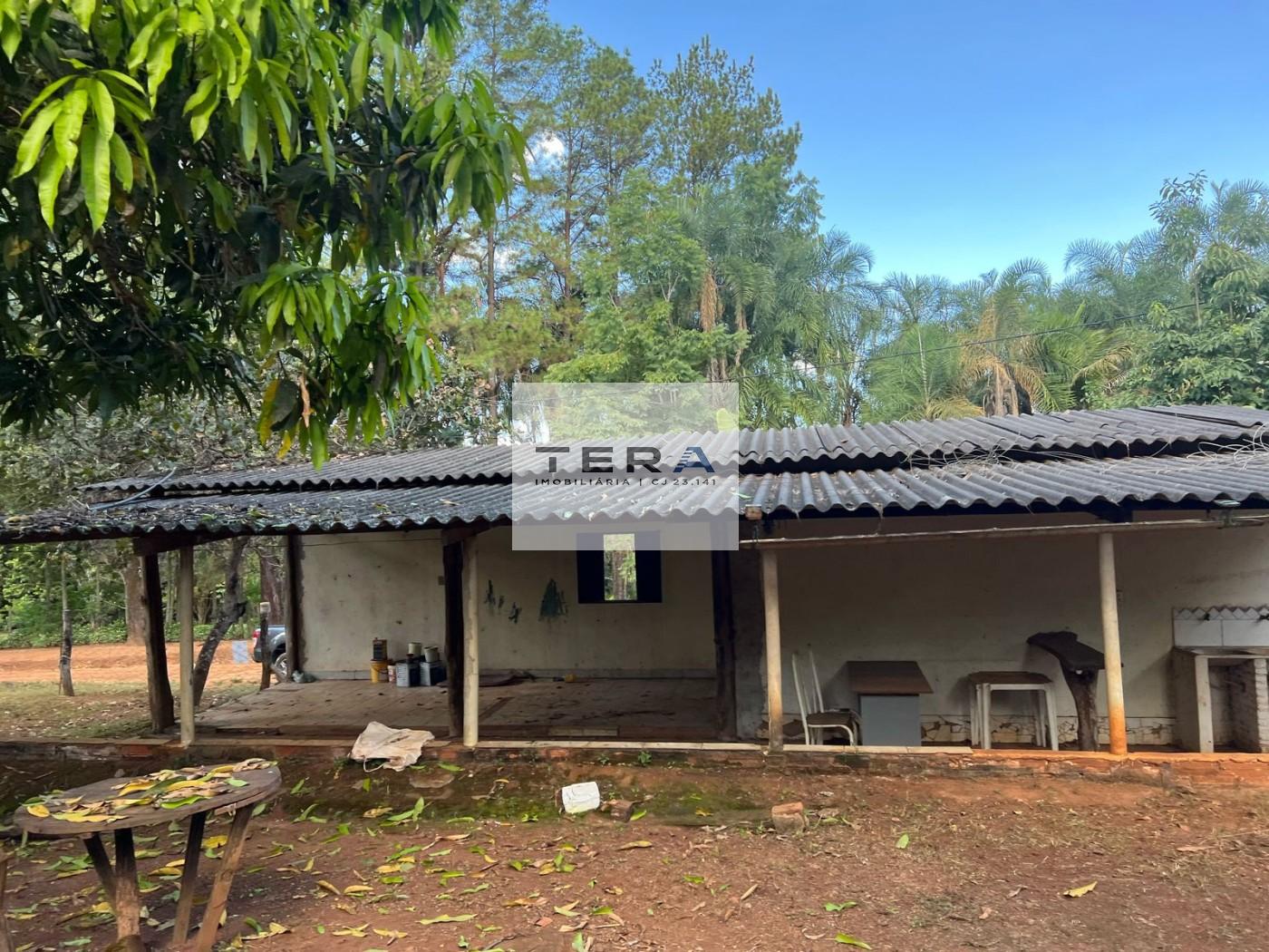 Casa para alugar com 2 quartos, 70m² - Foto 1