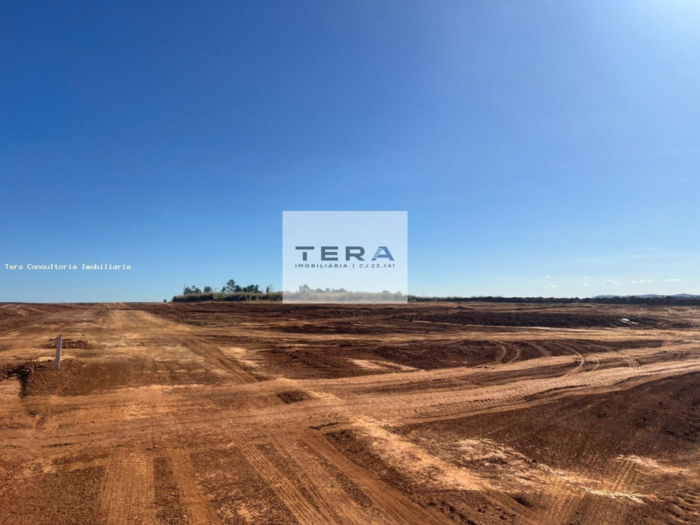 Terreno à venda, 1600m² - Foto 2