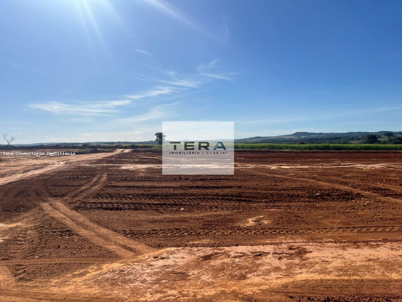 Terreno à venda, 1600m² - Foto 6
